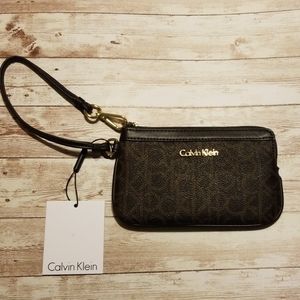 NWT Calvin Klein small wristlet